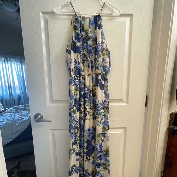 Floral Halter Maxi Dress - Picture 2 of 4